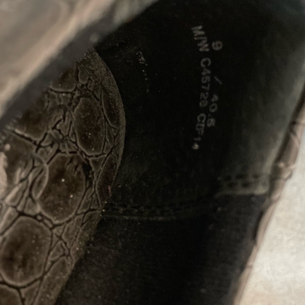 B. O. C. Black Pebbled Clogs - image 7